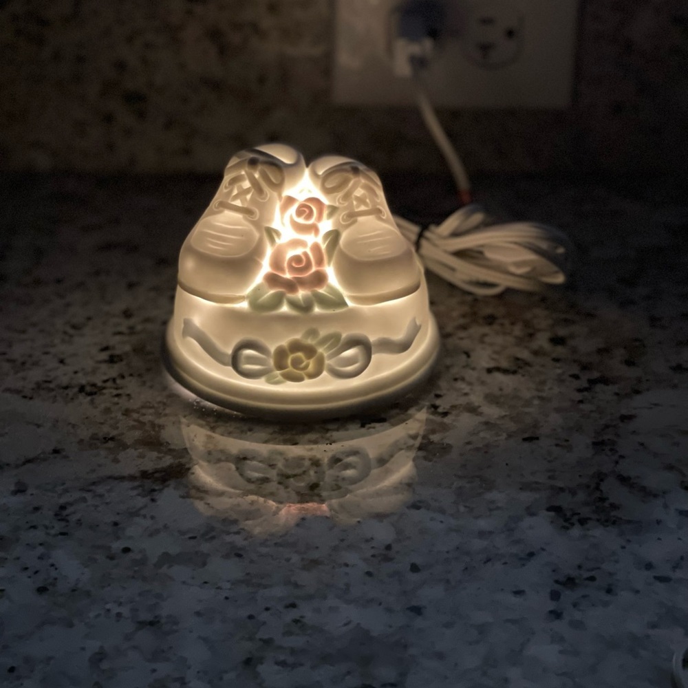 Vintage porcelain sweet baby night light